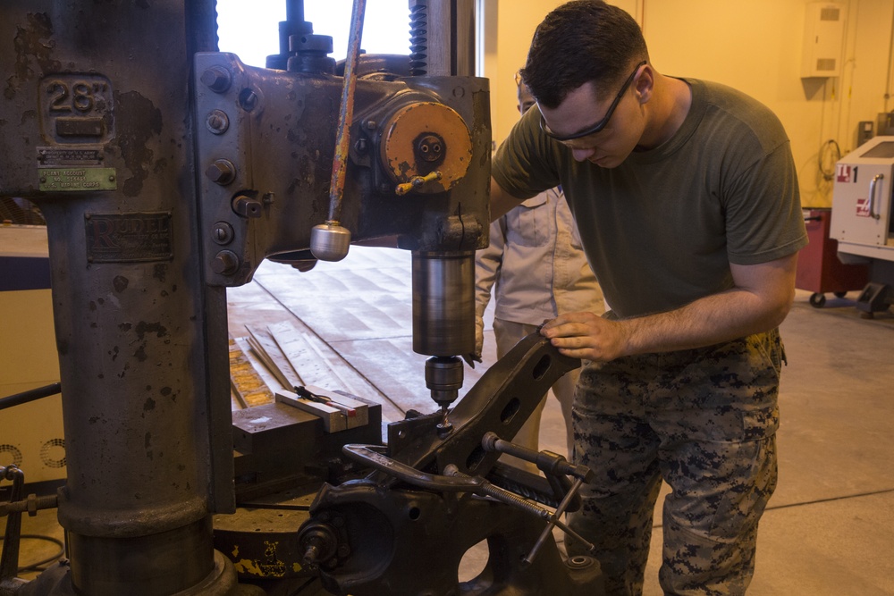 Metal Magic: Marines provide manufacturing capabilities to 3rd MLG