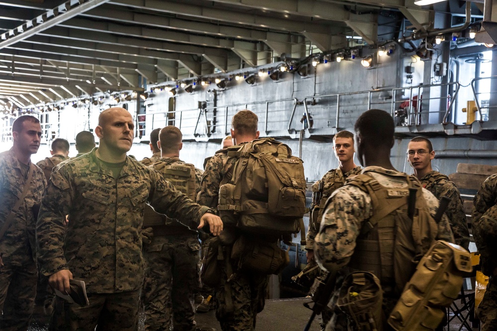 Fox Co. Conducts Mechanized Raid during COMPTUEX