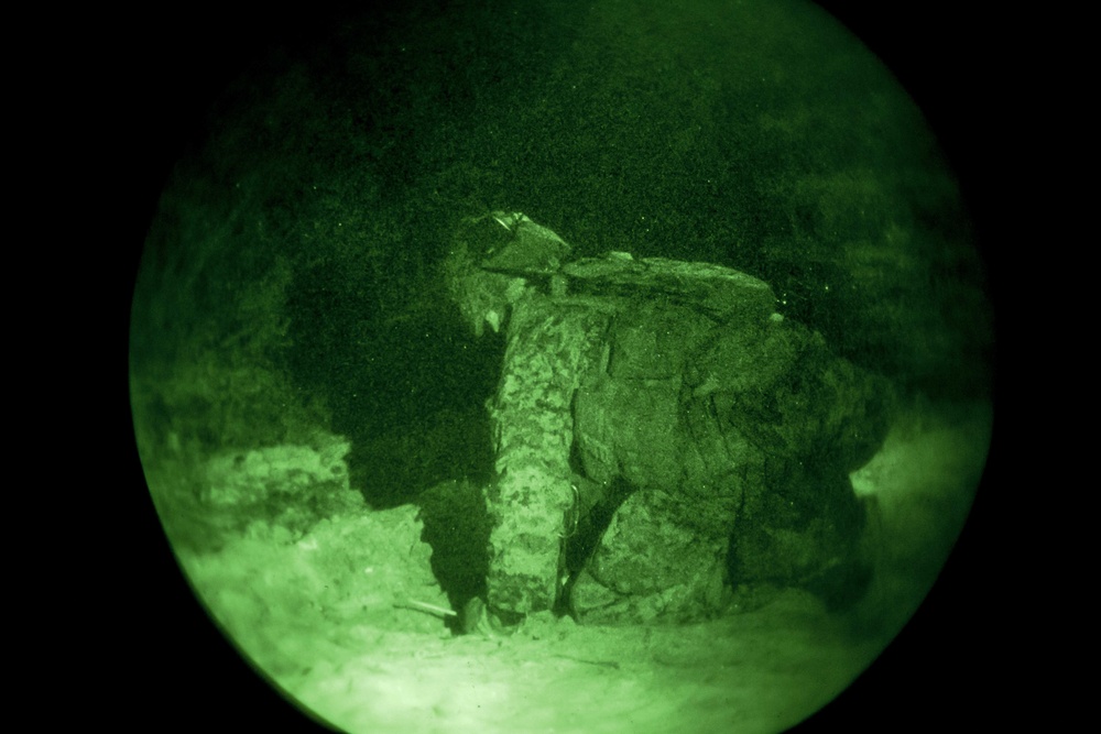 Fox Co. Conducts Mechanized Raid during COMPTUEX