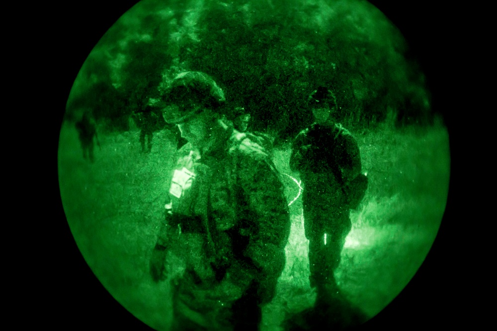 Fox Co. Conducts Mechanized Raid during COMPTUEX
