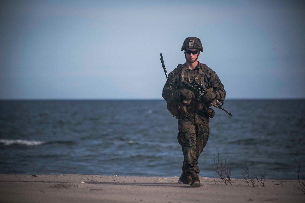 Fox Co. Conducts Mechanized Raid during COMPTUEX