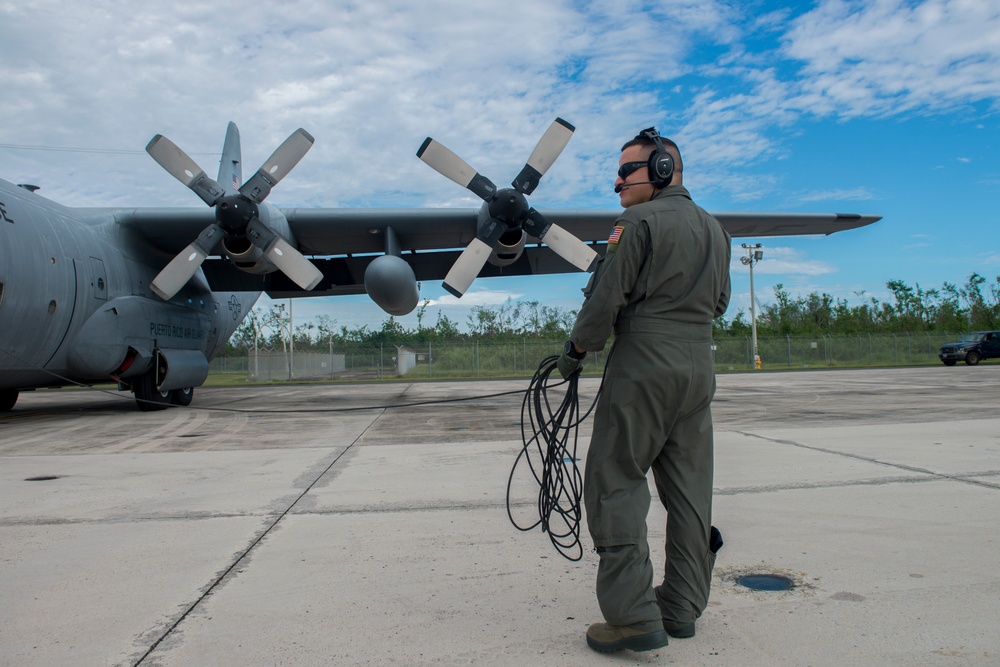 PRANG WC-130H picks up equipment