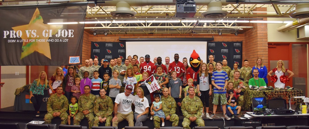 Phoenix recruiters battle Arizona Cardinals in ‘Pro vs G.I Joe’ Xbox challenge