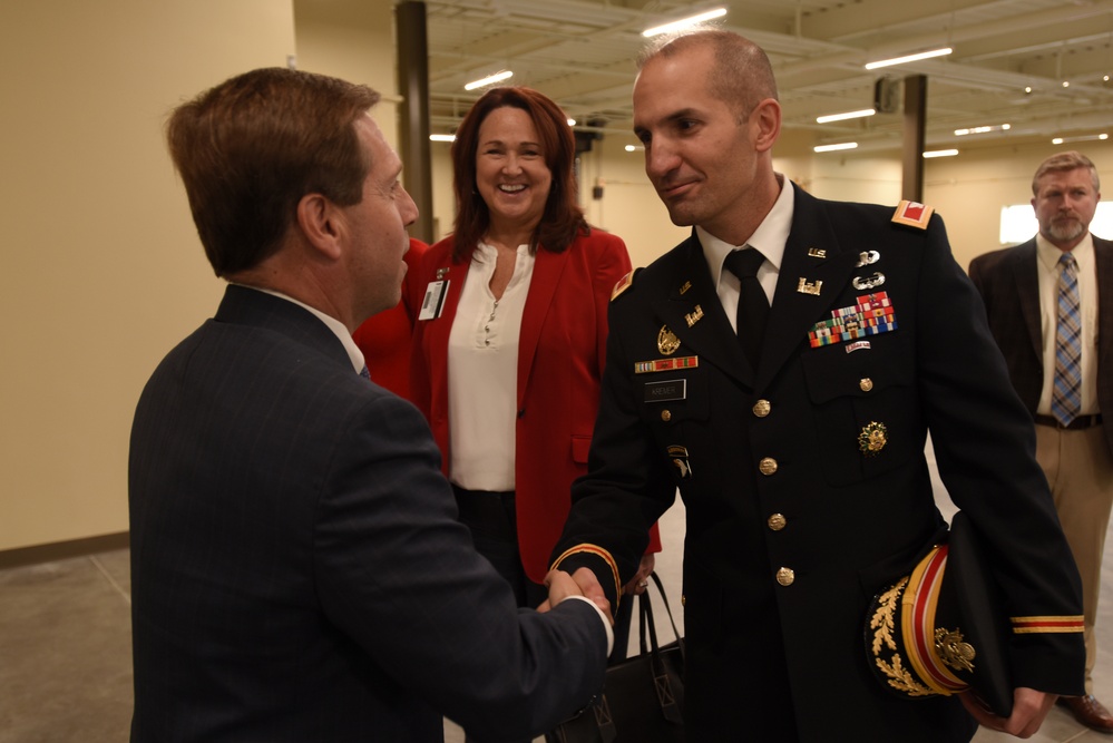 Officials dedicate Oak Ridge Construction Support Building