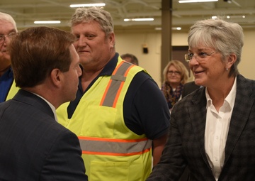 Officials dedicate Oak Ridge Construction Support Building
