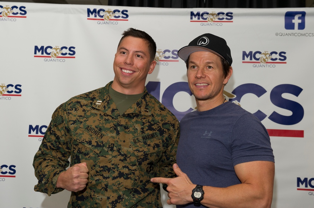 DVIDS Images MCCS MEET AND GREET WITH MARK WAHLBERG [Image 20 of 34]