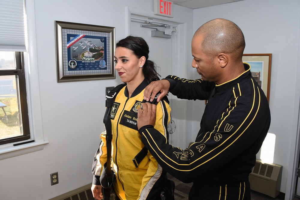 Washington Redskins jump with the Golden Knights