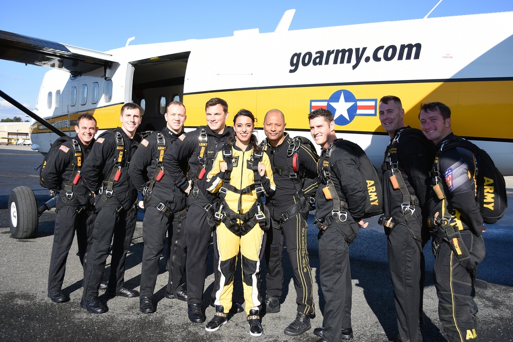 Washington Redskins jump with the Golden Knights
