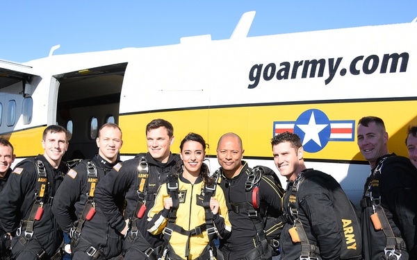 Washington Redskins jump with the Golden Knights