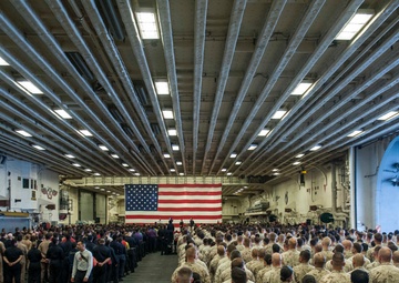 SECNAV Celebrates Thanksgiving with America and 15th MEU