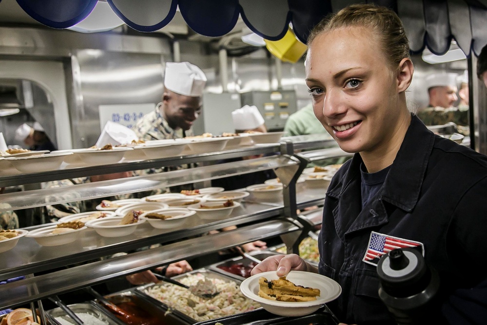 Navy-Marine Corps Team Celebrates Thanksgiving Aboard USS Oak Hill