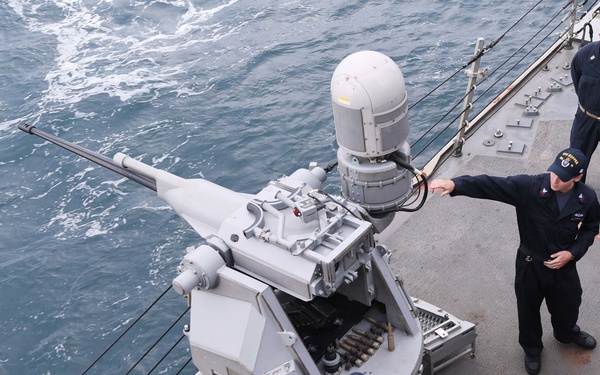 SECNAV visits Deployed Hopper Crew on Thanksgiving