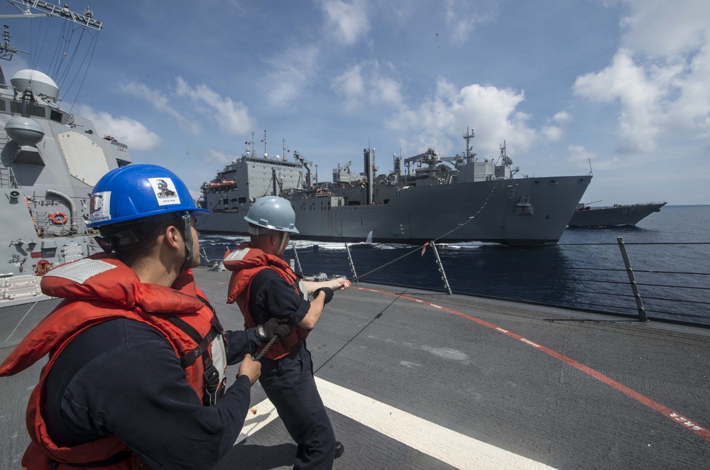 USS Sampson Conducts Fueling At Sea