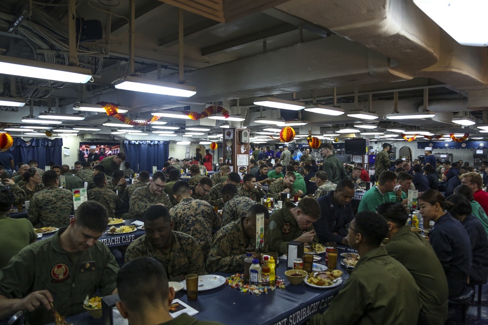 26th MEU celebrates Thanksgiving at sea