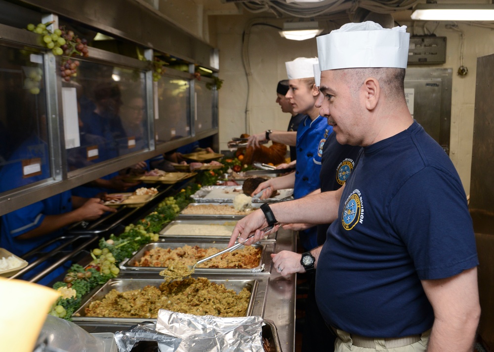 Nimitz Sailors Serve Thanksgiving Dinner