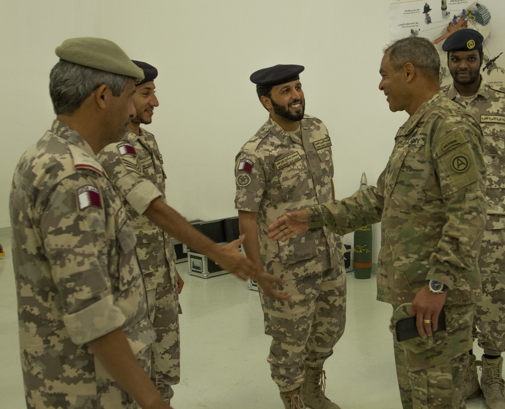 ARCENT commander meets with Qatari Emiri Land Forces commander