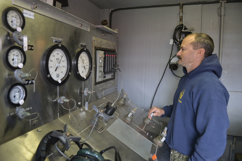 U.S. Navy Supports Search and Rescue Operation for Missing Argentine Submarine