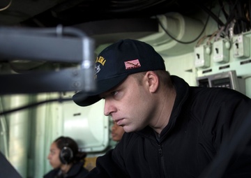 USS Iwo Jima (LHD 7) conducts COMPTUEX