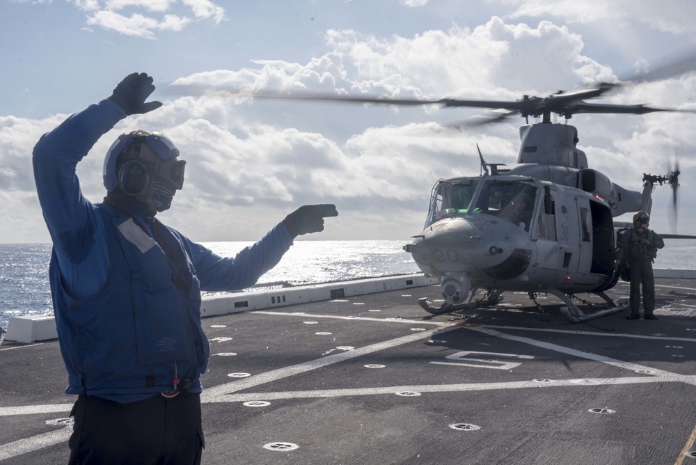 USS New York (LPD 21) conducts COMPTUEX