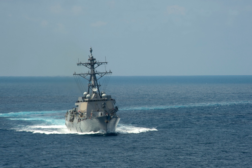 DVIDS - Images - USNS Amelia Earhart Conducts UNREP with USS Pinckney ...