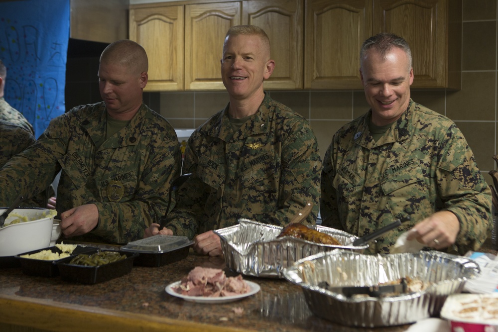 Headquarters and Support Battalion Leadership hosts Thanksgiving in the Barracks, MCIPAC-MCB Commanding General, Brig. Gen. Rock Jr. takes part