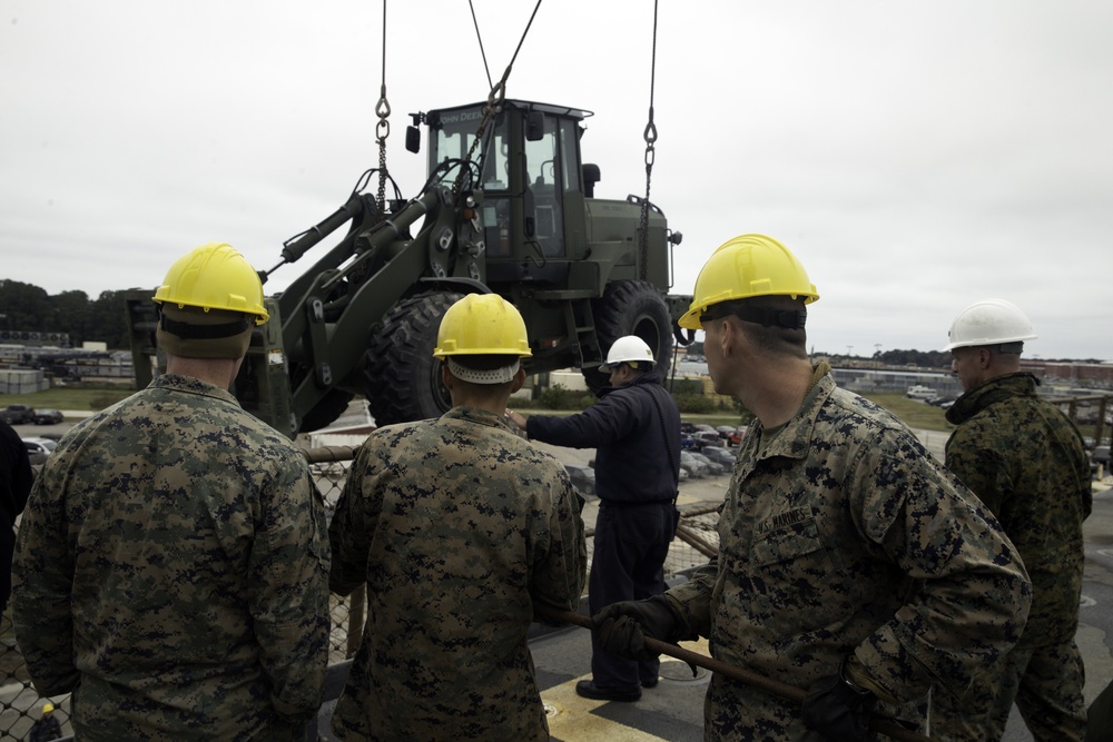 2nd TSB conducts Type Course Amphibious Training