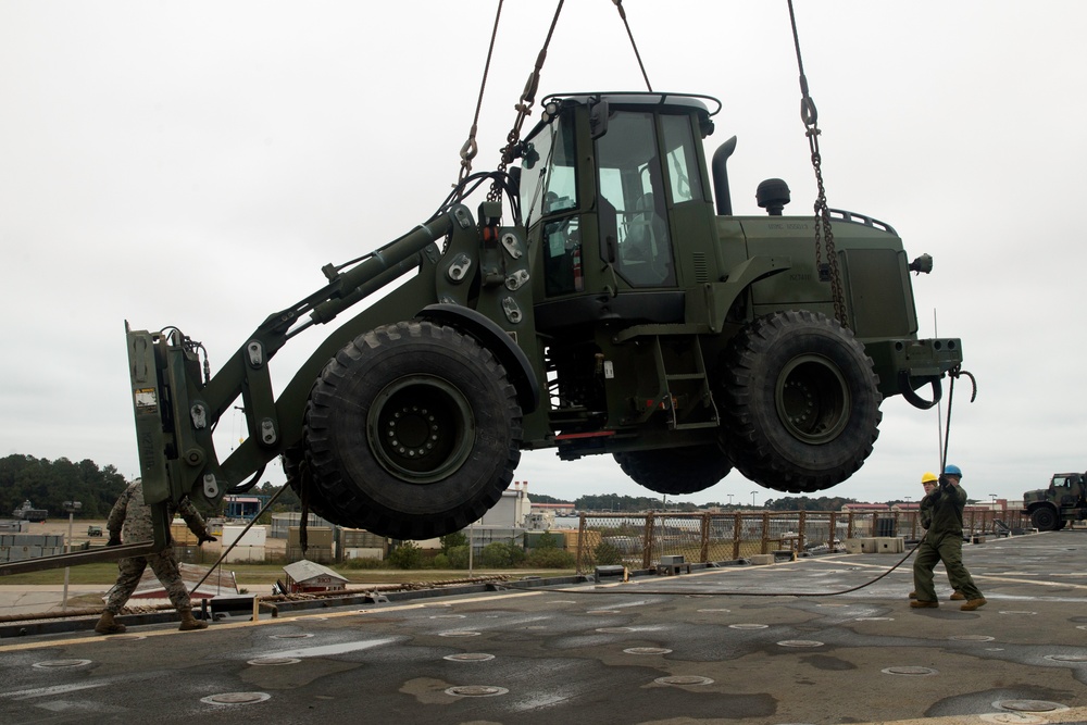 2nd TSB conducts Type Course Amphibious Training