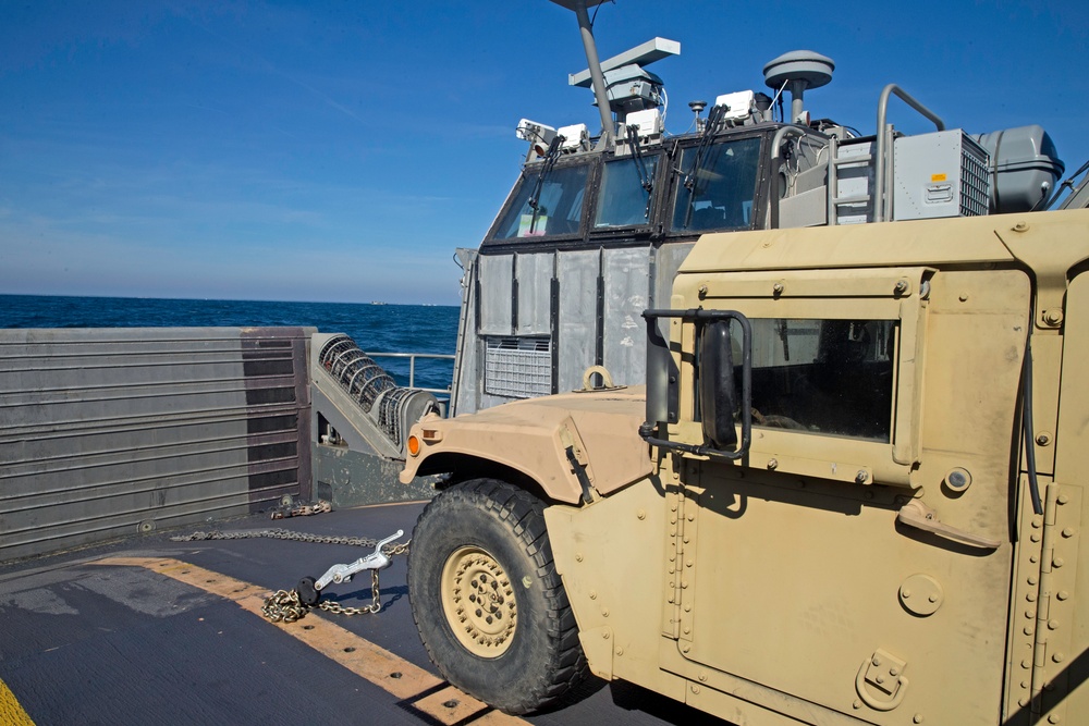 2nd TSB conducts Type Course Amphibious Training