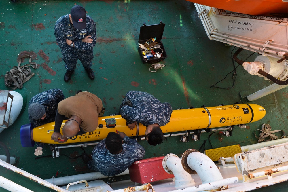 U.S. Navy Supports Search and Rescue Operation for Missing Argentine Submarine