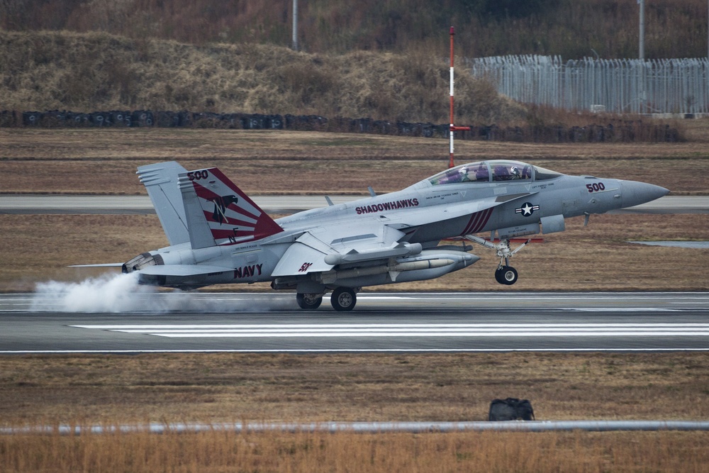 MCAS Iwakuni welcomes the first jet squadrons from Carrier Air Wing Five