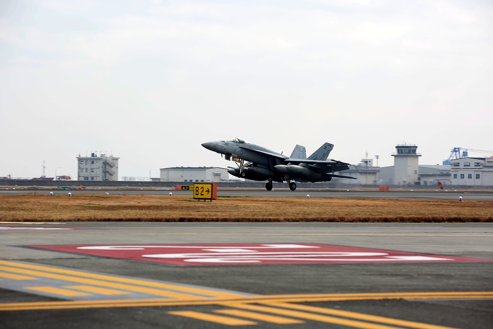 MCAS Iwakuni welcomes the first jet squadrons from Carrier Air Wing Five