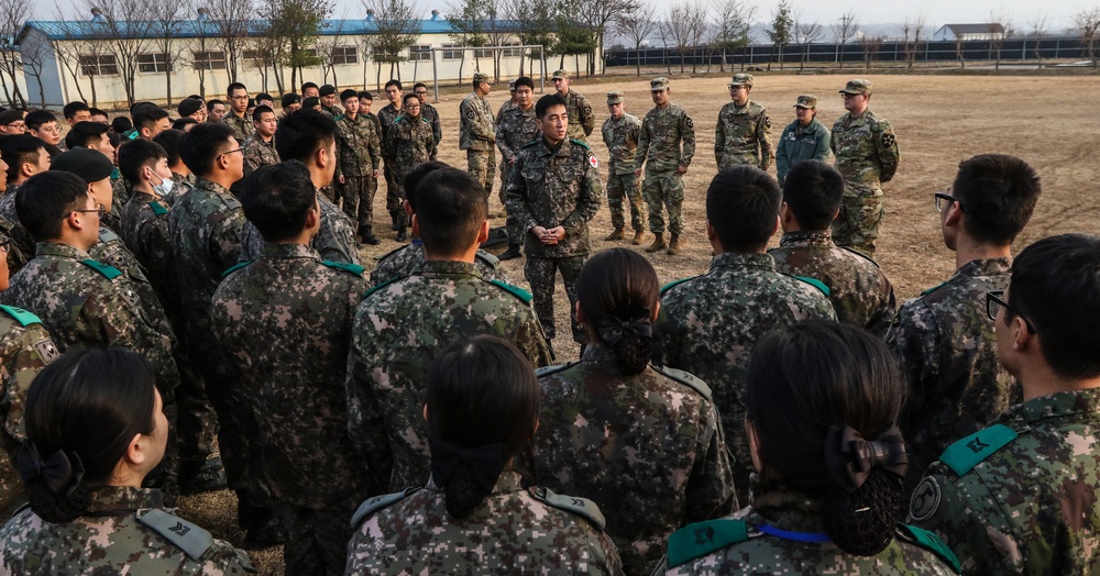 210th FA BDE provides inital CLS training to 5th ROKA ID Soldiers