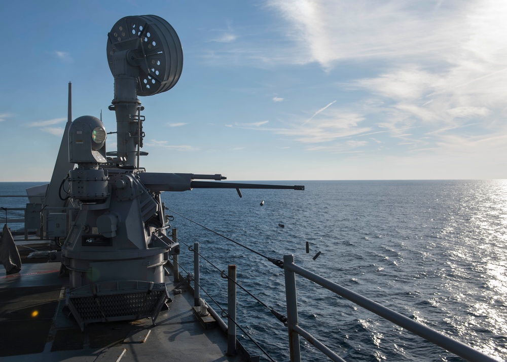 USS Oak Hill (LSD 51) conducts COMPTUEX