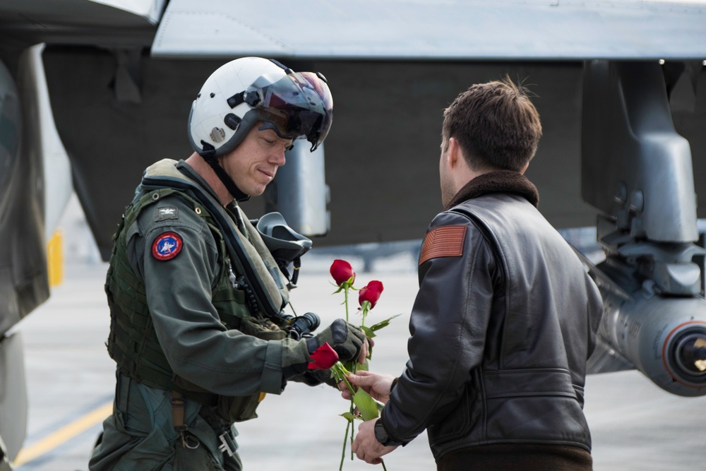 MCAS Iwakuni welcomes the first jet squadrons from Carrier Air Wing Five