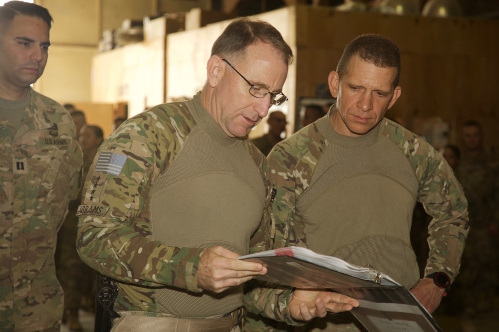 FORSCOM Commanding General Visits Deployed Soldiers