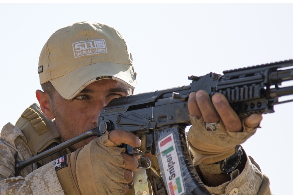 Italian army trainers lead Peshmerga advanced marksmanship training