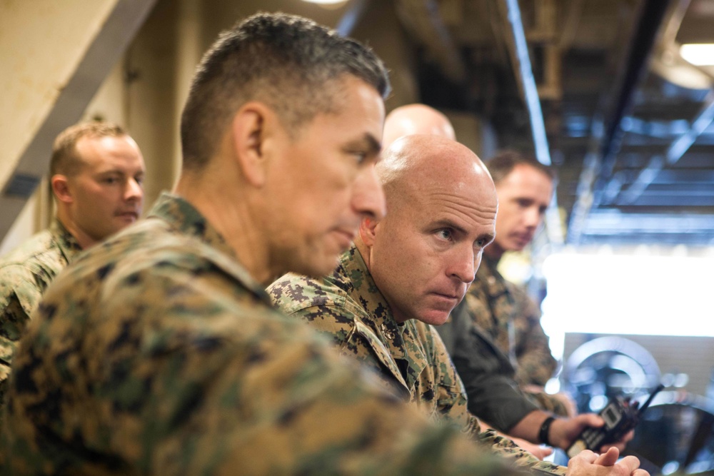 26 MEU, Arriving: 26th MEU CO Visits USS New York (LPD 21)