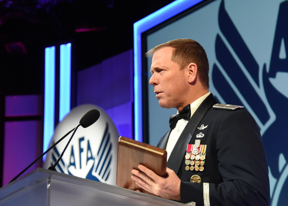 AFA Los Angeles Air Force Ball Honors Former SMC Commander and Vice Commander