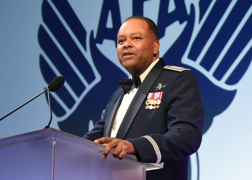 AFA Los Angeles Air Force Ball Honors Former SMC Commander and Vice Commander
