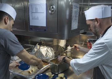 Louisiana Chefs Visit USS Louisiana