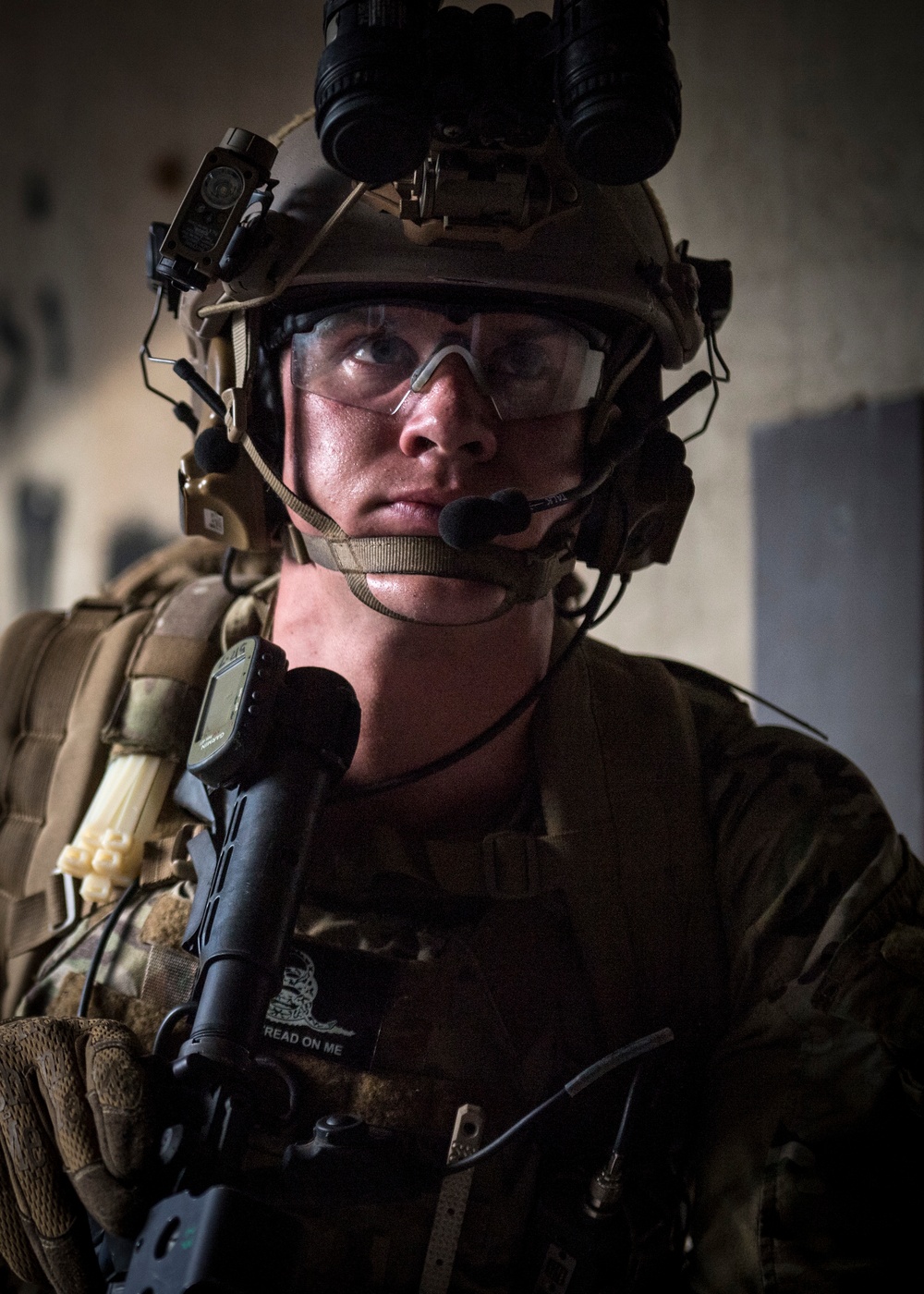 EODMU 5 Insertion &amp; Hostage Rescue Exercise
