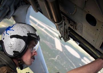 USS Iwo Jima (LHD 7) conducts COMPTUEX