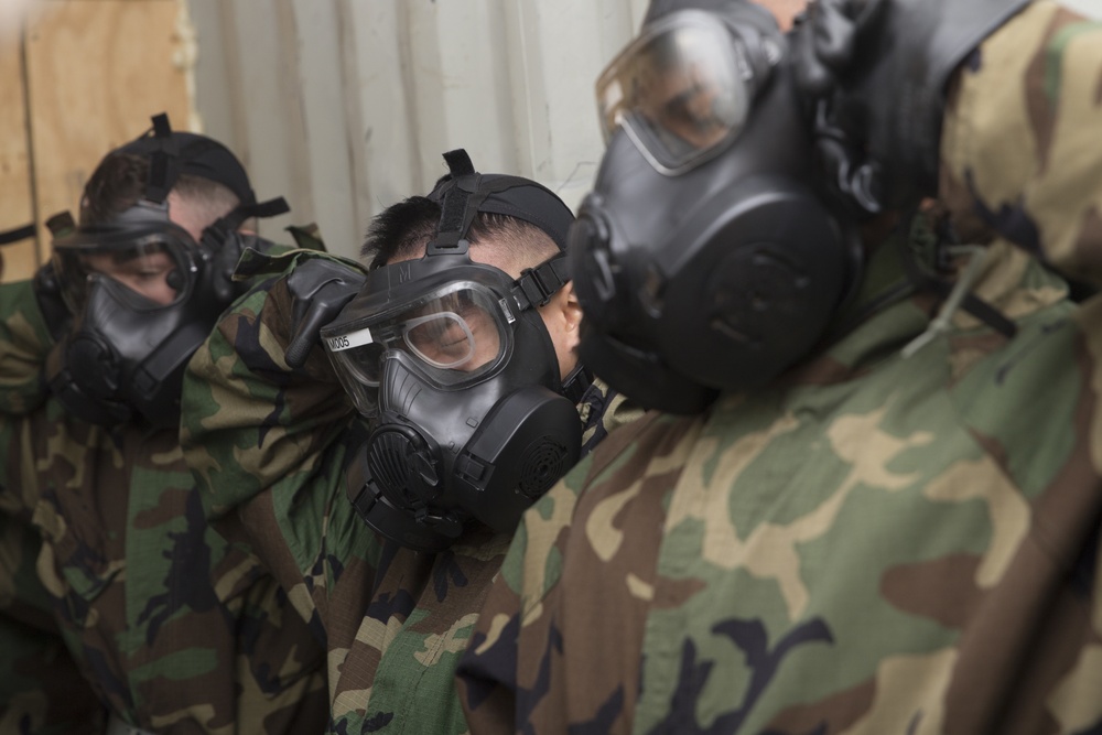 DVIDS - Images - MCESG Class 1-18 Gas Chamber [Image 4 of 6]