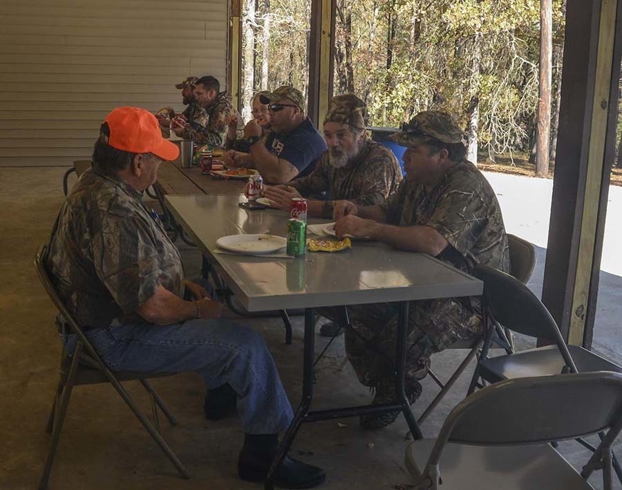 La. Guard hosts Veteran’s Day deer hunt for disabled vets