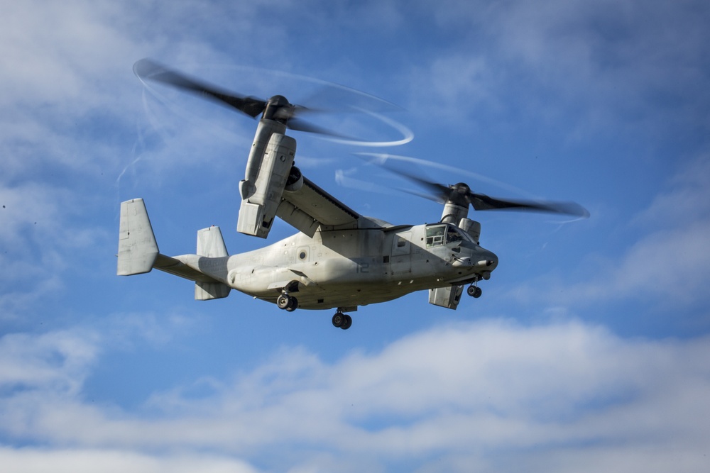 Marines fast rope with a MV-22B Osprey in Okinawa