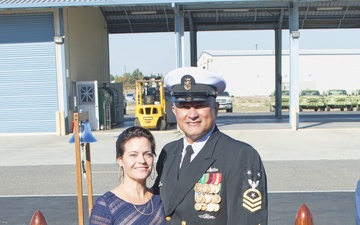 Los Angeles-area Native Retires After 30 Years of Naval Service