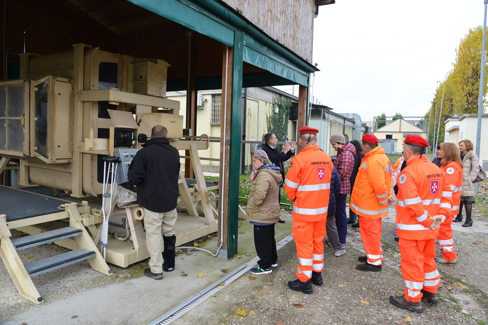 VISIT AT CASERMA EDERLE ASSOCIAZIONE &quot;Il NUOVO PONTE&quot;