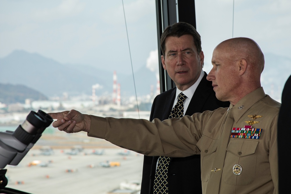 U.S. Ambassador to Japan makes first visit to MCAS Iwakuni