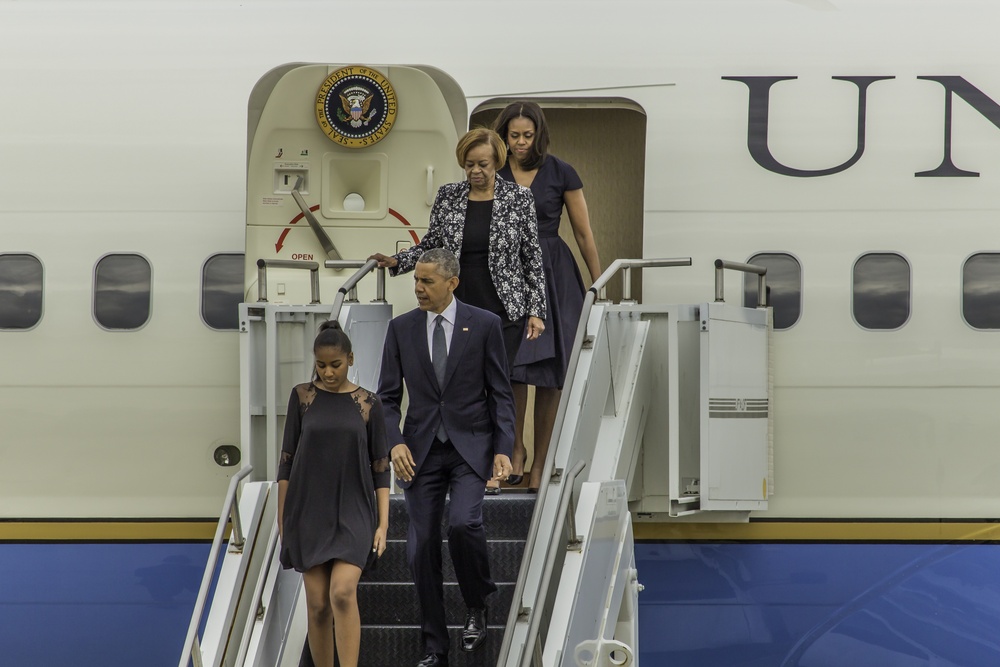 President Obama and Family Exits Air Force One