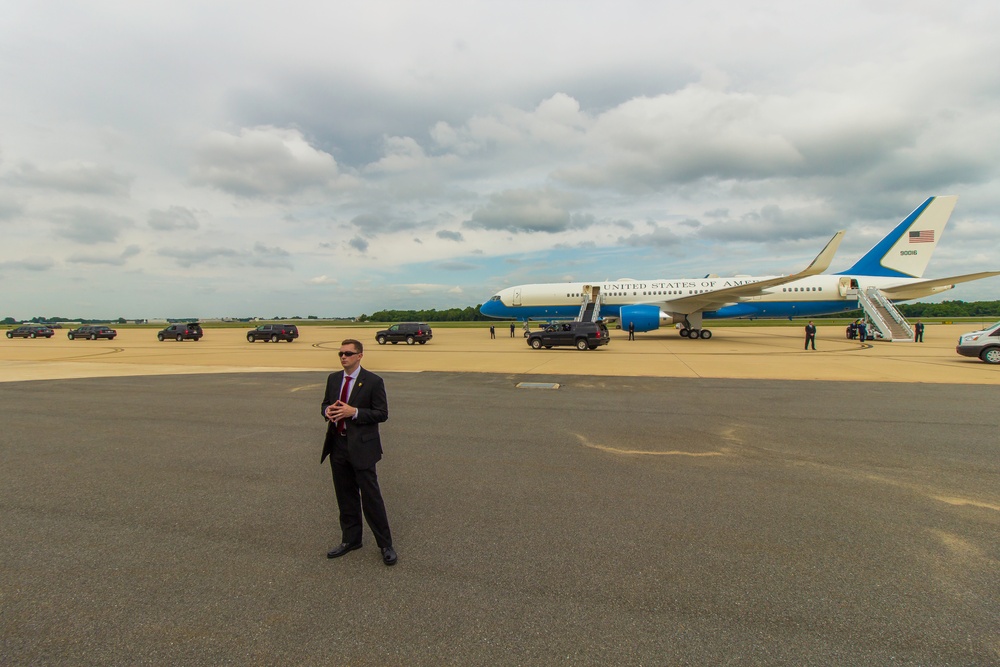 Air Force One with Agent